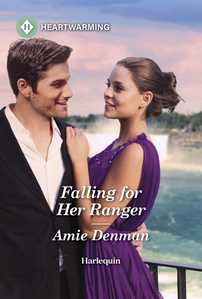 Cover image for Amie Denman's Falling For Her Ranger